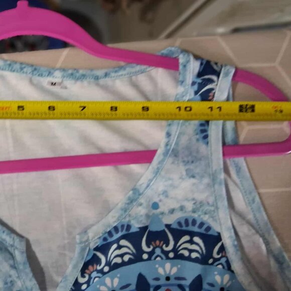 ETCYY NEW womens Classic Embellished Tank Top Blouse SIZE MEDIUM Lt Blue Multi - Picture 7 of 9